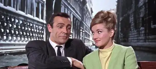 拍美人,007是最专业的