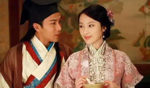 四位唐伯虎,周星驰幽默风流,刘恺威病怏怏,图4走错片场了