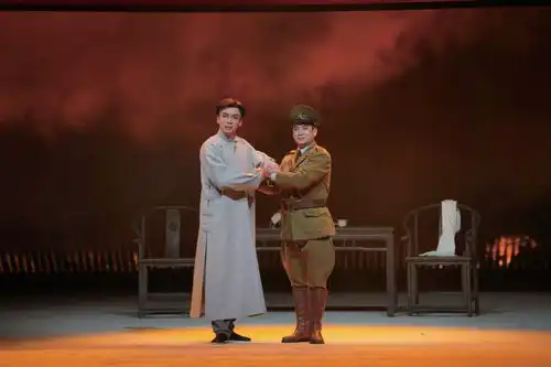 北京京剧院新编现代京剧野火春风斗古城亮相长安大戏院