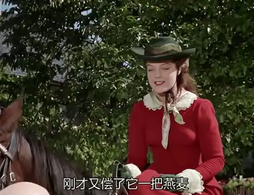 看了茜茜公主的礼服穿搭,才知道她为什么被称为欧洲最美公主
