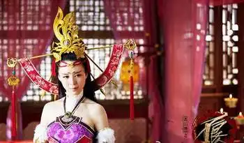 当众踩范冰冰一脚,被众导演妻子封杀,曾经的文艺女王销声匿迹