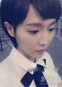 何以笙箫默女主长短发pk杨幂假发变曾轶可
