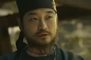 长安徐宾死了没这个特写镜头意味深长,两张剧照告知答案