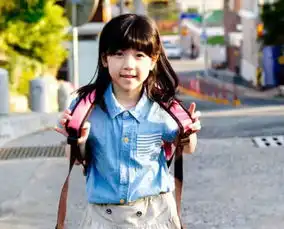 素媛中的小女孩长大了,恍然6年过去,13岁近照美到认不出
