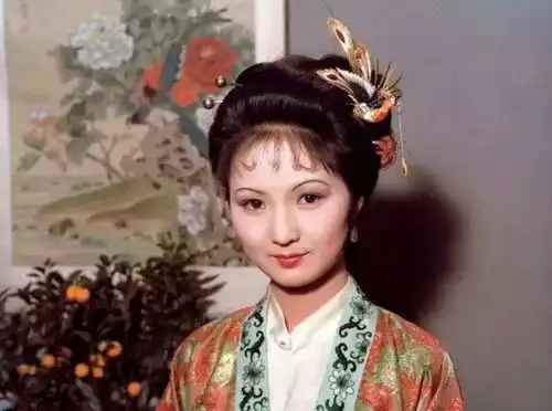 红楼梦平儿岂能事事完美,但求无愧于心