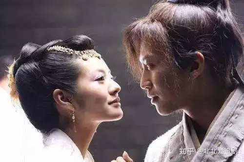 新版倚天屠龙记引发争议,四版张无忌,谁才是你心中的经典