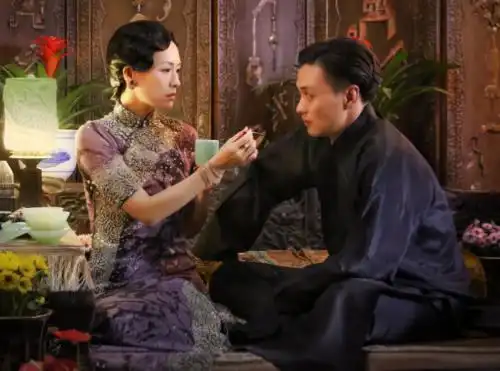 朱丹在丹行线戴什么品牌腕表
