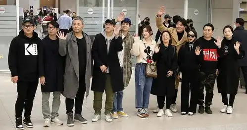 寄生虫剧组回韩受欢迎
