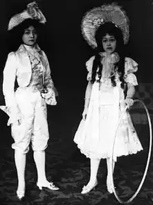 最美公主给慈禧洗过澡,从中发现了清朝垮台的秘密
