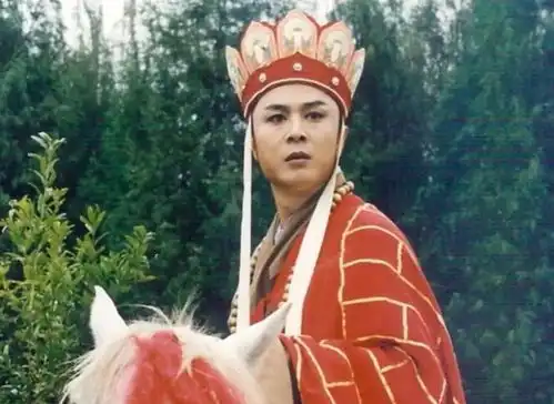 金蝉子转世的唐僧,十世轮回九死一生,最终成佛,前身为上古凶兽