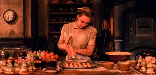 还记得布达佩斯大饭店里那个有着湖水般双眸的女孩吗她上辈子也许是爱尔兰的精灵

