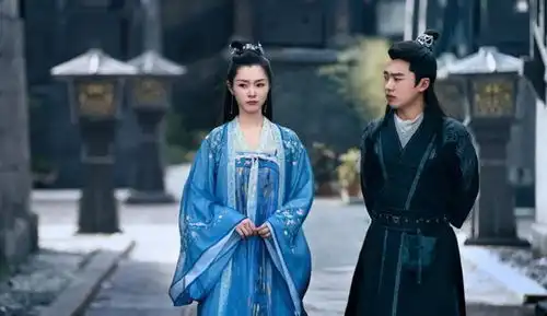 郭麒麟宋轶离开庆余年,相差7岁姐弟变夫妻,新婚剧照太上头
