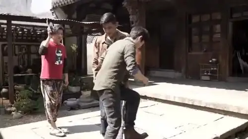 朱一龙和胖子陈明昊私下打闹日常,随便一截都是表情包,两人太欢乐了