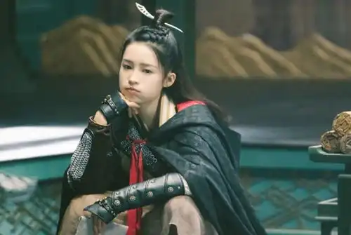 狼殿下没播,李沁又一古装剧来袭,男主不是肖战大家却满意
