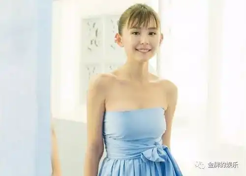 不过春节却过圣诞节,热依扎的双重标准真的是好可怕
