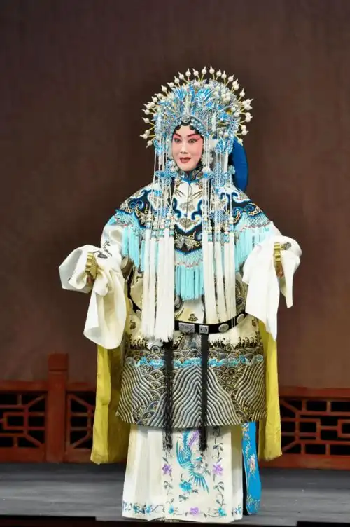 京剧服饰见衣识人原来大有玄机
