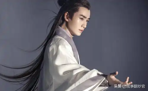 书生转行经商,救了落魄之人竟然是雷曹,好友也来他家报恩成儿子
