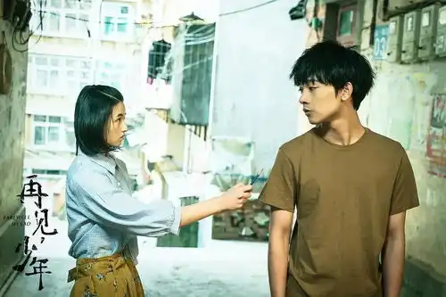 恰逢毕业季,这些00后女星这么拼嘛
