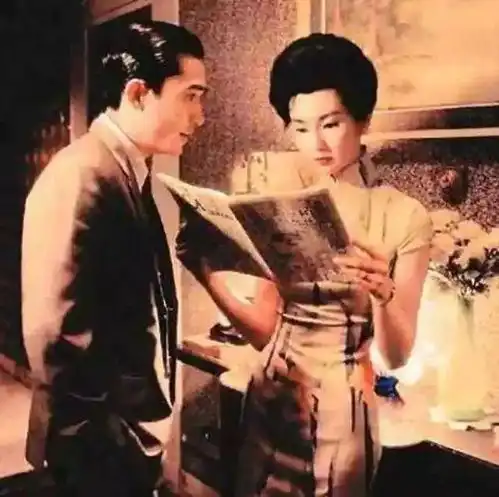 搭配花样年华中旗袍的黄金年代,愿岁月静好,故人依旧
