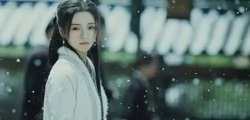 李庚希新剧翻车颜值演技都被网友吐槽,只能演现代剧
