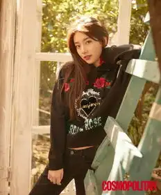 韩国版cosmo十月画报裴秀智当你沉睡时