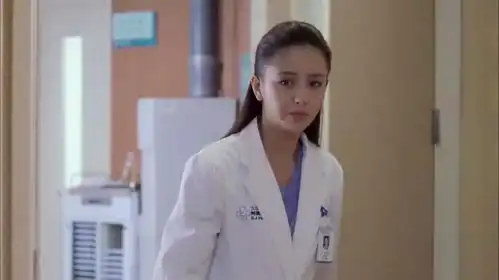 产科教授中风醒来后,第一时间把医生邀请到病房,向她表示感谢