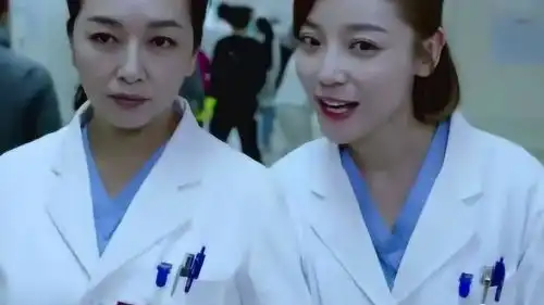 急诊科医生乔娜拍马屁厉害了,说完可把江珊高兴坏了