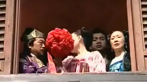 薛仁贵传奇人在工地上,球从天上来,薛仁贵要娶银环了
