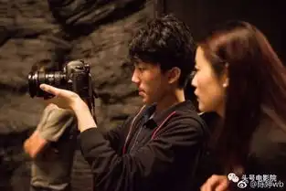 张艺谋两个子女相继涉足影视圈16岁长子剧组实习领工资晒红包