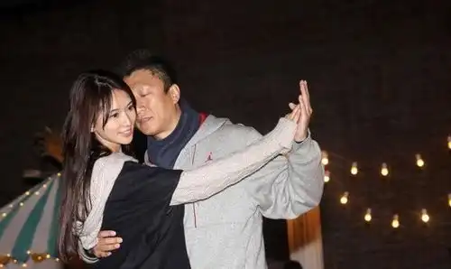 孙红雷吻过的五位女星,桂纶镁浪漫,和最后一位绝望