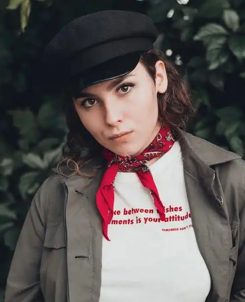 我们在一起两年,你还问我要三万彩礼,感情何在