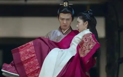 为啥电视剧里公主抱那么轻松当看到花絮照后,忍不住笑出猪叫声