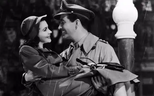 魂断蓝桥战争背景下,爱情是偶然,悲剧却是必然