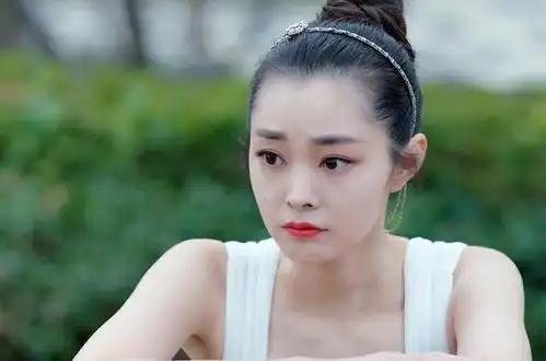 白敬亭宋轶恋情又添实锤二人疑穿同一条裤子,不官宣或因为事业
