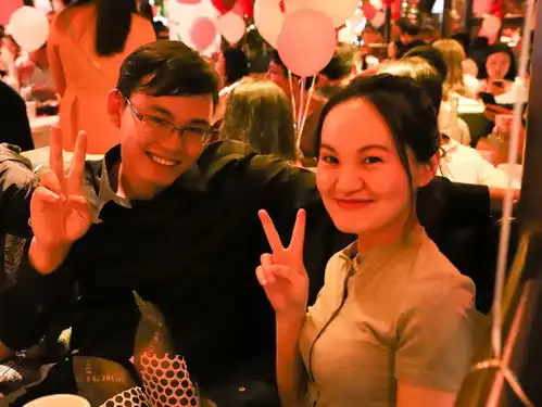 甜蜜暴击这个周末,为你解锁脱单新技能
