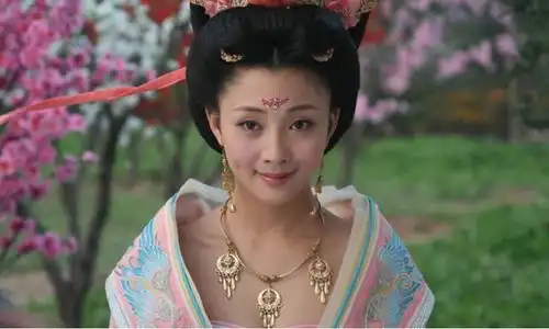 娱乐圈演过古代四大美人的女明星,你觉得谁最美
