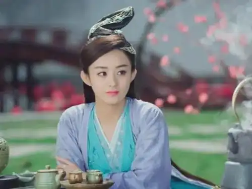 赵丽颖2018年新剧照片碧