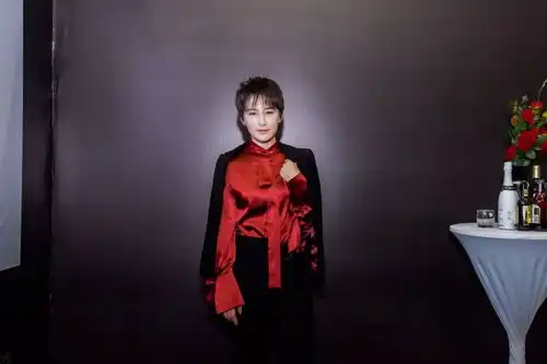 有一种美叫英气十足,红海行动女蛟龙帮你帅过男人