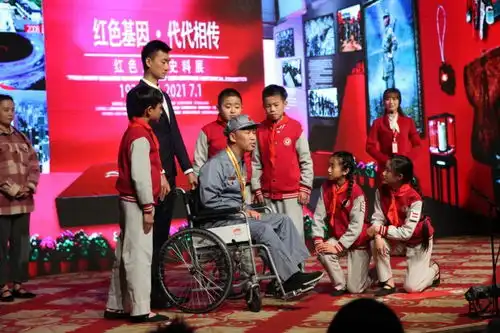 红色经典音乐剧闪闪的红星北京首演
