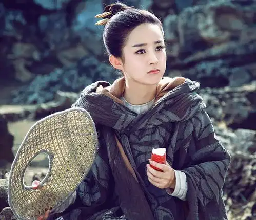 身价四亿却从不炫富,无豪车豪宅,出门骑电动车,常穿地摊衣服