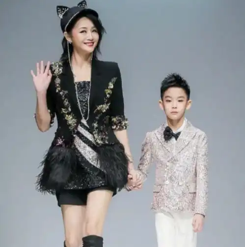 当年乌龙闯情关红遍全网,如今男女主统统过气,龙套小配角却红到发紫