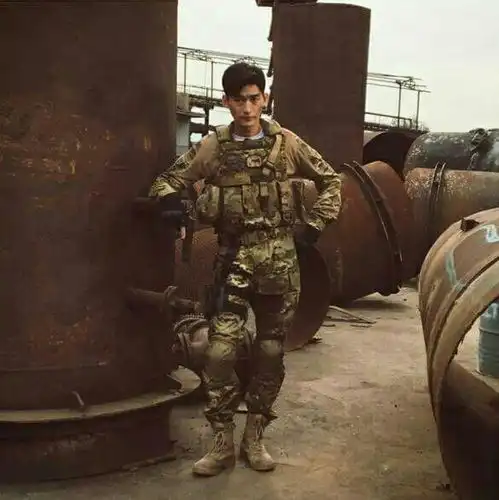 看了这些拍摄现场照,你就会明白战狼2值得50亿票房