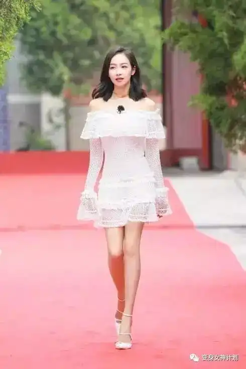 我们来了2众女星争奇斗艳,唐艺昕隐形鞋,陈妍希蛇形鞋比拼
