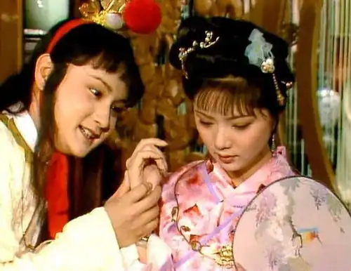 故意被化妆师丑化,87红楼梦的这个人,美到欧阳奋强不敢直视
