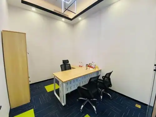 东四十条丨户型方正丨办公家具丨业主急租丨免租期长丨出租办公楼租赁北京我爱我家