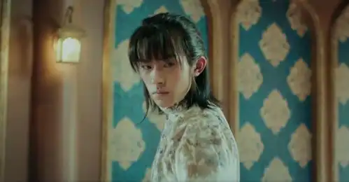 艳势番之新青年曝光特辑易烊千玺表现令人期待
