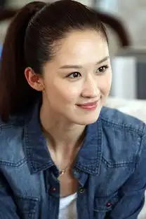 等待绽放新励志健气女孩张雯堪称完美
