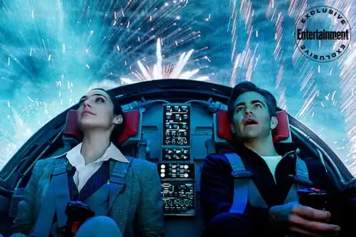 神奇女侠2发布新剧照史蒂夫就是加朵的华生