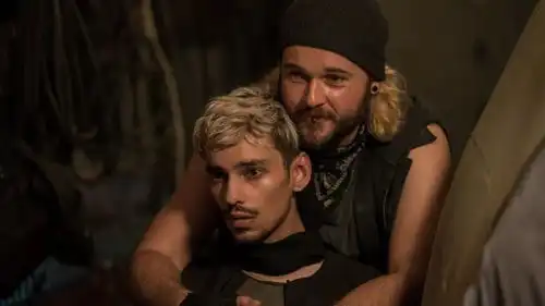 是枝裕和奉俊昊草根家族的殊途同归
