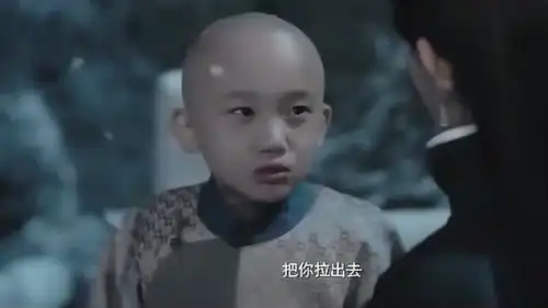 宫锁沉香红衣女子雪夜跳舞,只为得到皇上的宠幸,成为娘娘
